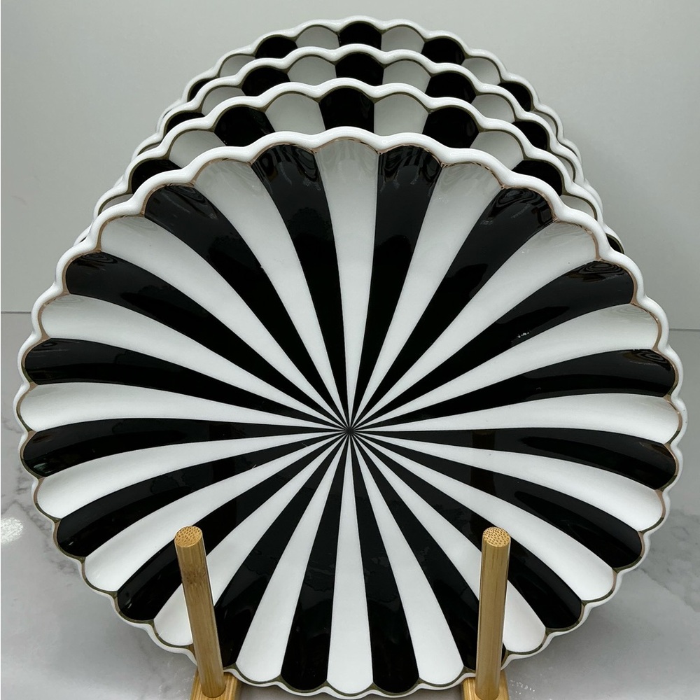 Grace Teaware 8.5" Black & White Scallop Fine Porcelain Four Salad Plates New